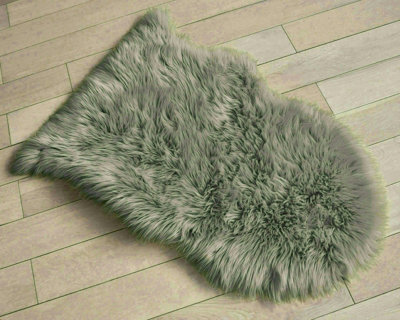 Home Republic Faux Fur Sheep Skin Rug - Moonstruck