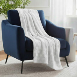 Heart Design Throw Blanket Soft Cosy Decorative Throw For Sofa And Bed White 150X200Cm - thumbnail 1