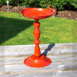 Red Miniature Bird Bath - Weather Resistant Metal Colourful Outdoor Garden Wild Bird Water Bowl Station - H37X W21 X D23Cm - thumbnail 2