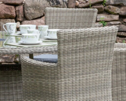 Royalcraft Wentworth 6 Seater Round Carver Dining Set - thumbnail 2