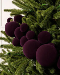 Werchristmas Purple Velvet Christmas Bauble Garland 9 Ft, 84 Shatterproof Baubles - thumbnail 3