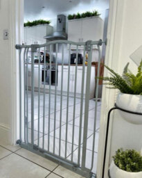 Safetots Extra Tall Curved Top Safety Gate, 152Cm - 161Cm, Matt Grey, Extra Tall 100Cm In Height, Pressure Fit Stair Gate - thumbnail 6