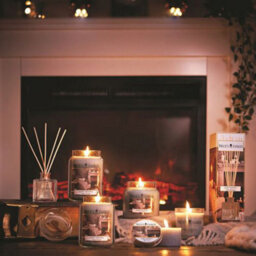 Price's Candles Prices Fragrance Collection Cosy Nights Large Jar Candle - thumbnail 2