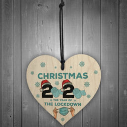 Red Ocean Lockdown Christmas Tree Hanging Decoration Wooden Heart Family Gift Keepsake - thumbnail 2