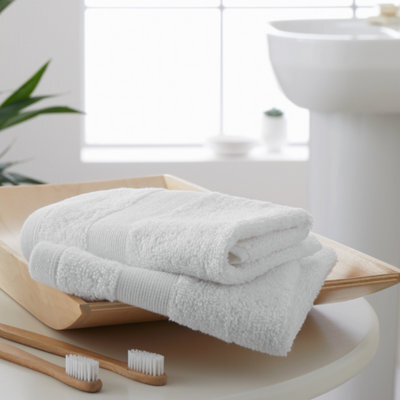 Catherine Lansfield Anti-Bacterial Cotton 30X30Cm Face Cloth Pair White - image 1