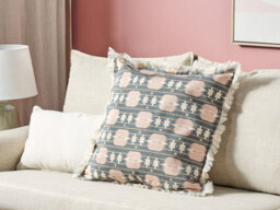 Beliani Throw Cushion Dianthus 60 X 60 Cm Multicolour Geometric Pattern - thumbnail 2