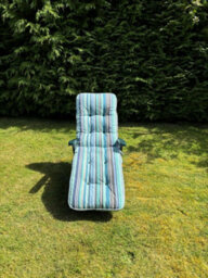 Glendale Garden & Leisure Glendale Sandbanks Blue Deluxe Relaxer - thumbnail 2