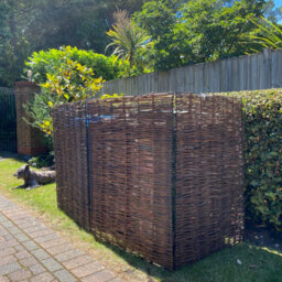 Selections Willow Wheelie Bin Screen Metal Frame (Triple) - thumbnail 5