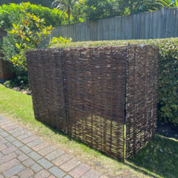 Selections Willow Wheelie Bin Screen Metal Frame (Triple) - thumbnail 3