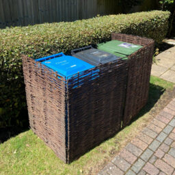 Selections Willow Wheelie Bin Screen Metal Frame (Triple) - thumbnail 2