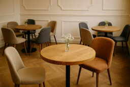 80Cm Round Solid Wood Dining Table (3 Tables) With Pole Leg For Cafes And Restaurants (Bulk Order) - thumbnail 3
