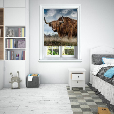 Lister Cartwright Photographic Blackout Roller Blinds For Bedroom Windows - (60 X 140 Cm) - Highland Cow - image 1