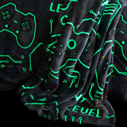 Catherine Lansfield Game Over Glow In The Dark Fleece Cosy Fleece 130X170Cm Blanket Throw Black - thumbnail 4