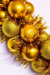 Christmas Tree World 33Cm Gold Shatterproof Bauble Wreath - thumbnail 6