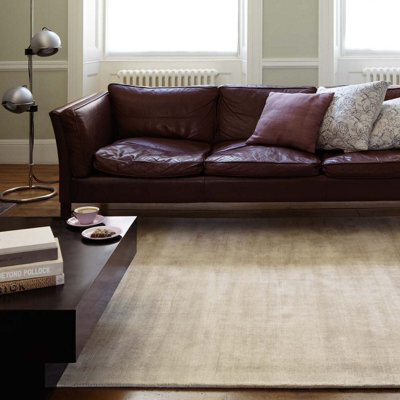White Handmade , Luxurious , Modern , Plain Easy To Clean Viscose Rug For Living Room, Bedroom - 120Cm X 170Cm