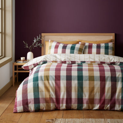 Catherine Lansfield Autumn Check Reversible Duvet Cover Set With Pillowcases Natural Plum - image 1