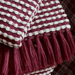 Catherine Lansfield Stab Stitch Embellished 125X150 Cm Blanket Throw Plum - thumbnail 2