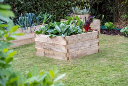 Forest Garden Caledonian Wooden Square Raised Bed 90 X 90Cm - thumbnail 4