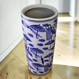 Geko Umbrella Stand, Vintage Blue & White Umbrella Design - thumbnail 2