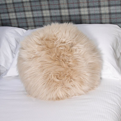 Native Natural Round Sheepskin Cushion - image 1