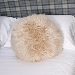 Native Natural Round Sheepskin Cushion - thumbnail 1