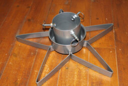 Garden Market Place Star Shape Silver Metal Christmas Tree Stand - thumbnail 2