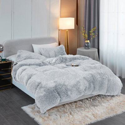 Groundlevel Silver Faux Fur Duvet Cover Set - image 1