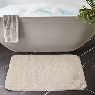 Beliani Off-White Microfibre Bath Mat 60 X 90 Cm Non-Slip - image 1