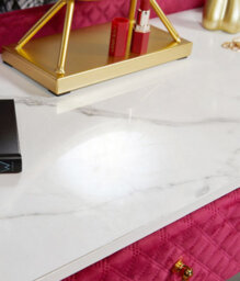 CARME Home Tokyo Glow Raspberry Velvet Dressing Table With Led Touch Sensor Mirror - thumbnail 6