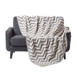 Homescapes Grey Chevron Cotton Knitted Throw, 150 X 200 Cm