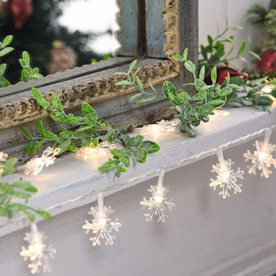 2 X Snowflake String Lights With 20 Leds - Battery Powered Warm White Fairy Light Decoration - Each Measure 180Cm