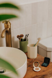 Cosmic Toothbrush Holder, Peach, Freestanding Or Wall Mounted, Compatible With All Accessories Of The Modular Alife Collection - thumbnail 5