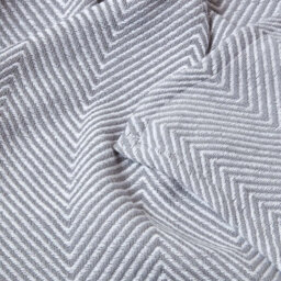 Homescapes Cotton Halden Chevron Grey Throw, 150 X 200 Cm - thumbnail 5