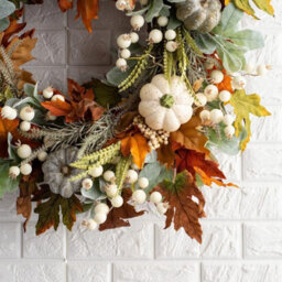 Artificial Wreath Of White Maple Leaves And Pumpkin, Imitation Autumn Front Door Wreath, Decorative Wreath, 40 Cm - thumbnail 3
