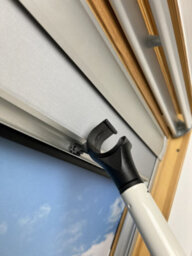 Bloc Blinds 2 Metre Telescopic Pole For Roof Windows And Blinds 1.15M - 2M - thumbnail 4