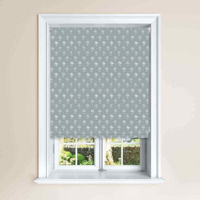 Lister Cartwright Agapanthus Twilight Blackout Roller Blinds Easy Fit Child Safety Included , Twilight 60 X 140 Cm - image 1