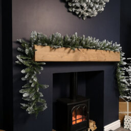 Samuel Alexander 2.7M Snowy Plain Green Christmas Garland With 200 Tipped Christmas Garland Decoration - thumbnail 1
