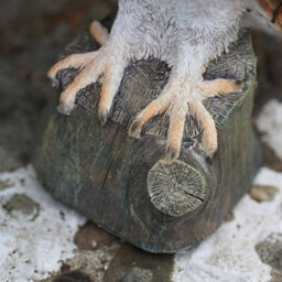 Burgess Barn Owl Resin Sculpture Home Garden British Wildlife Statue Outdoor Ornament Eagle Large Bird Gift - thumbnail 4