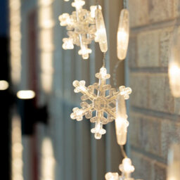 The Christmas Workshop 71619 Mains Operated Snowflake Curtain Lights - thumbnail 7