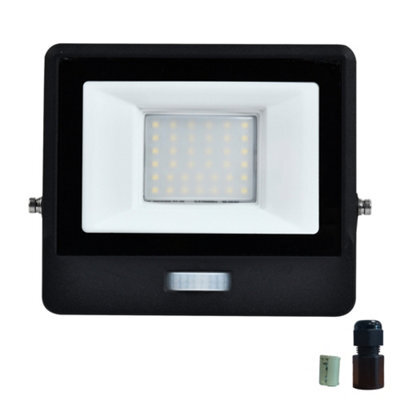 Harper Living Pir Floodlight With Fast Connector, Weatherproof Ip65, 30 Watts