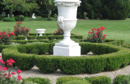 Giant White Floral Design Vase - thumbnail 8