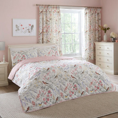 Dreams & Drapes Caraway Pink Printed Quilted Bedspread - image 1