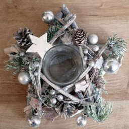 Shatchi Star Shape Wooden Candle Holder Tabletop Centrepiece Christmas Decorated With Frosty Red/silver Baubles, Berries And Cones - thumbnail 5