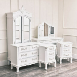 Melody Maison Antique White Closet, Dressing Table Set, Chest Of Drawers & Pair Of Bedside Tables - Pays Blanc Range