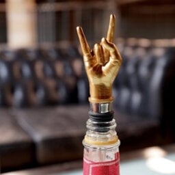 Suck Uk Rock On Bottle Stopper & You Rock Desk Accessory Set - Gold - thumbnail 2