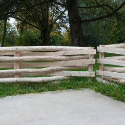 Woven Wood 2.28M Premium Chestnut Lawn Edging 30Cm Height  2 Pieces - thumbnail 1