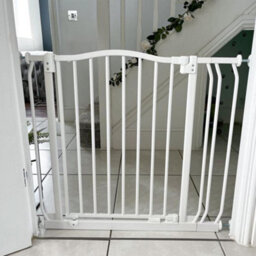 Safetots Extra Tall Curved Top Safety Gate, 89Cm - 98Cm, Matt White, Extra Tall 100Cm In Height, Pressure Fit Stair Gate - thumbnail 9