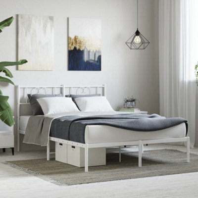 Berkfield Metal Bed Frame With Headboard White 140X200 Cm - image 1