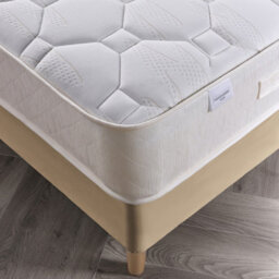 Rest Relax Sleep Faye Quilted 1000 Pocket Sprung Mattress - Double 4Ft6 - thumbnail 4