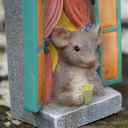 Burgess Mouse In Window Resin Statue Home Garden Door Mice Sculpture Outdoor Ornament Decoration British Hanging Animal Gift - thumbnail 4